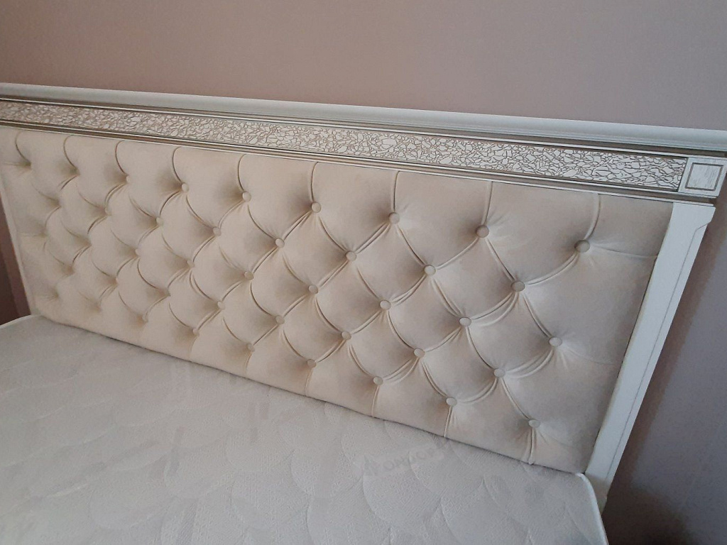 Бристоль Белый