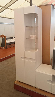 Шкаф с витриной МН-026-01/1