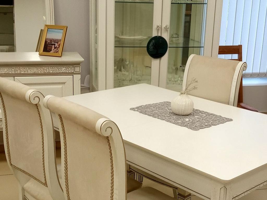 Бристоль Белый